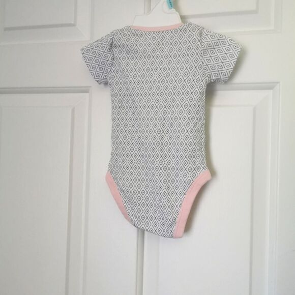 3/$15 Petit Lem short sleeve onesie 6 m - Picture 5 of 5